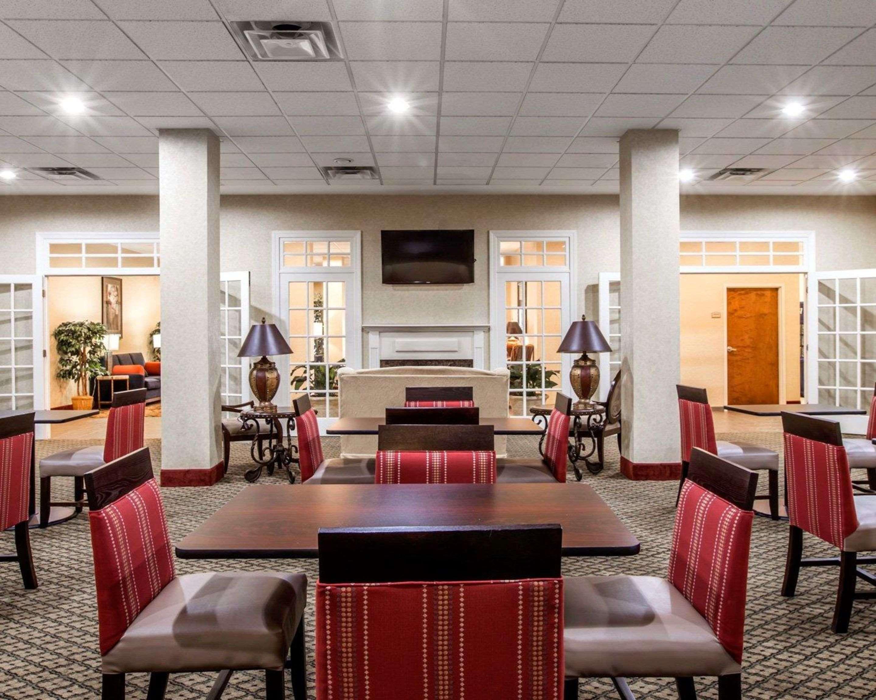 Hotel Comfort Inn&suites