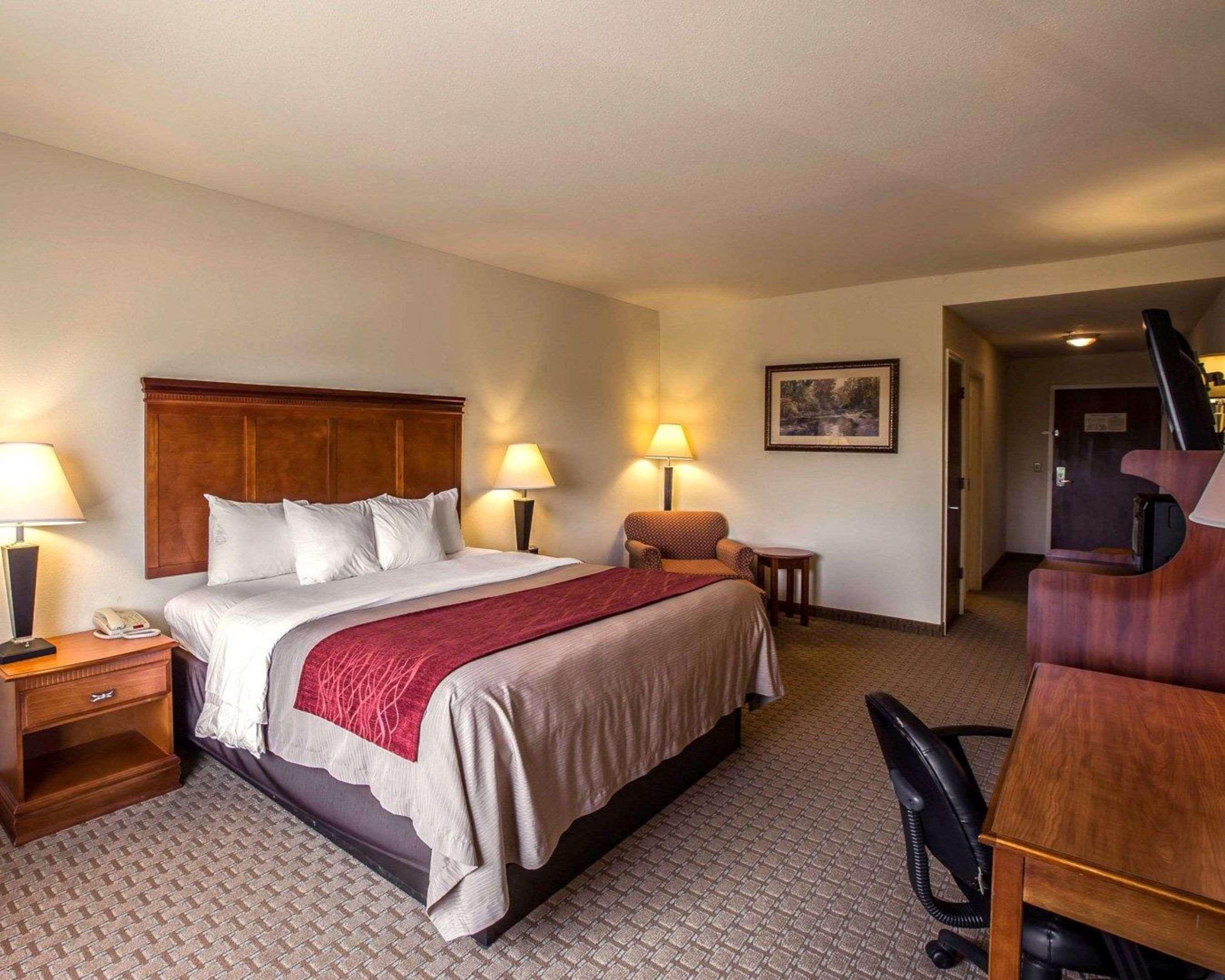 Comfort Inn&suites 3*