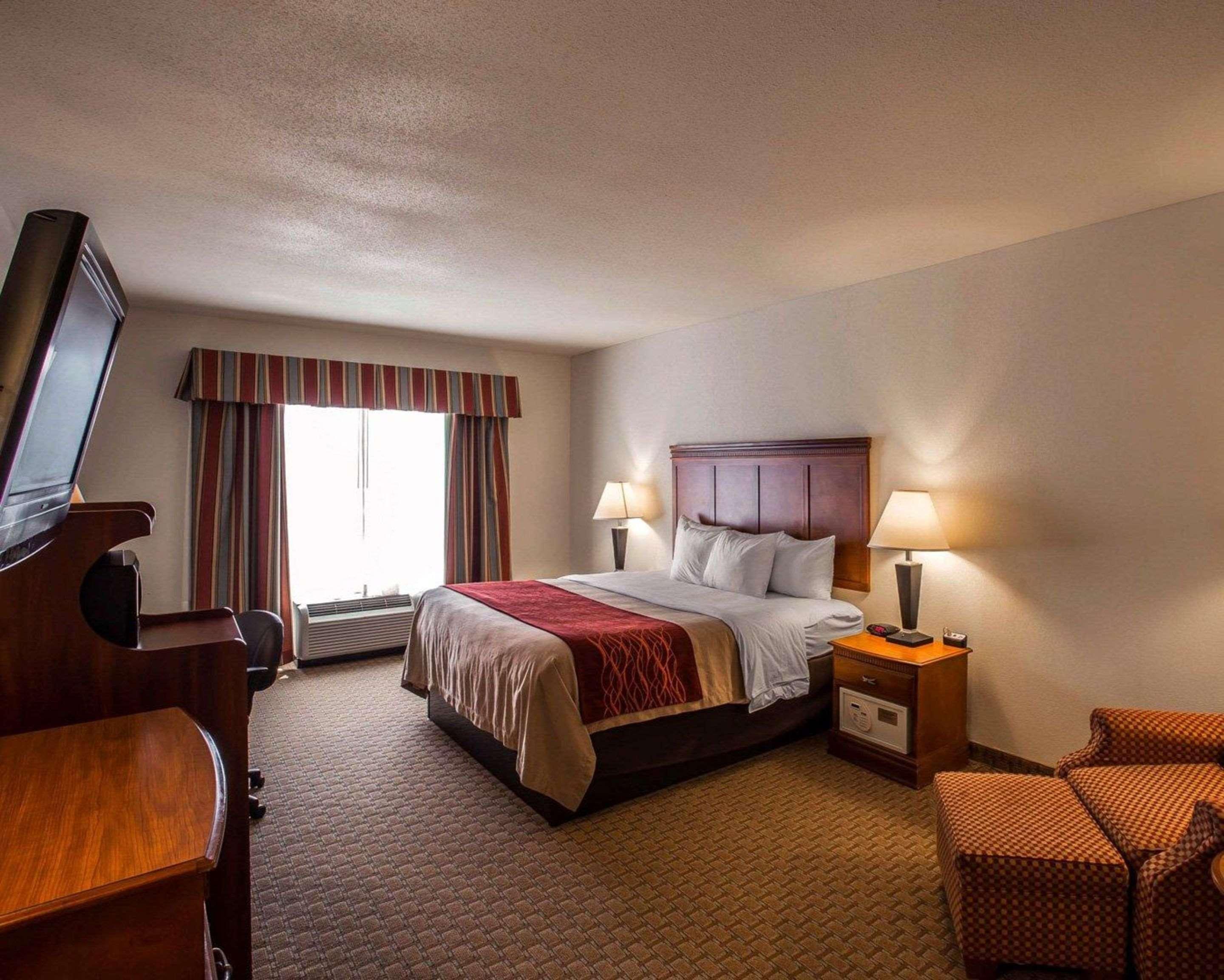 Comfort Inn&suites Hotel 3*